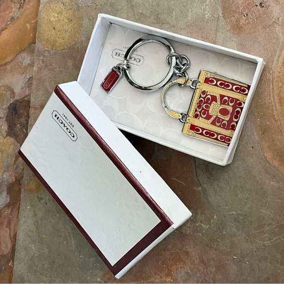 ❤️Coach Keychain ❤️ - Picture 3 of 3